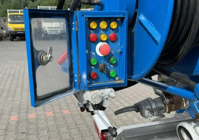 MITSUBISHI Canter 7C18 3.0/150 KM Asenizcyjny 