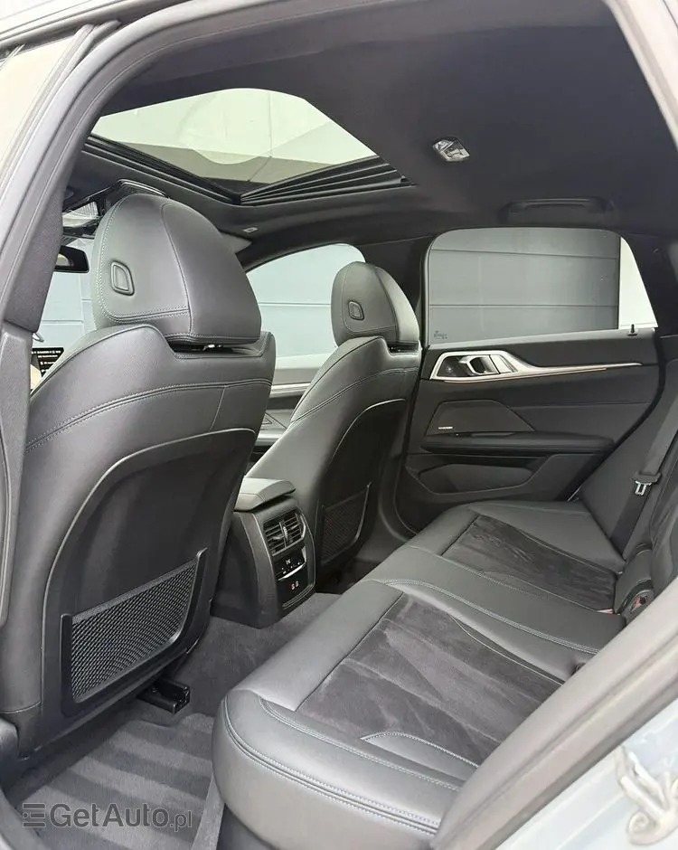 BMW Seria 4 420d xDrive Sport-Aut M Sport