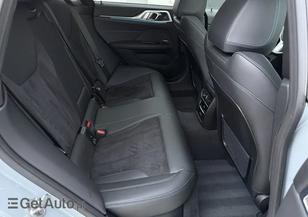 BMW Seria 4 420d xDrive Sport-Aut M Sport