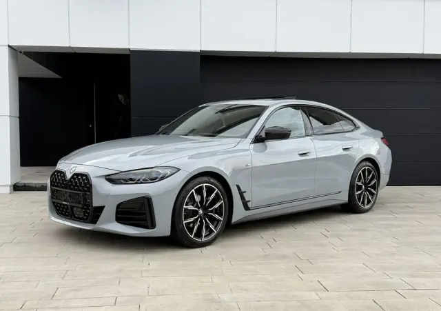 BMW Seria 4 420d xDrive Sport-Aut M Sport