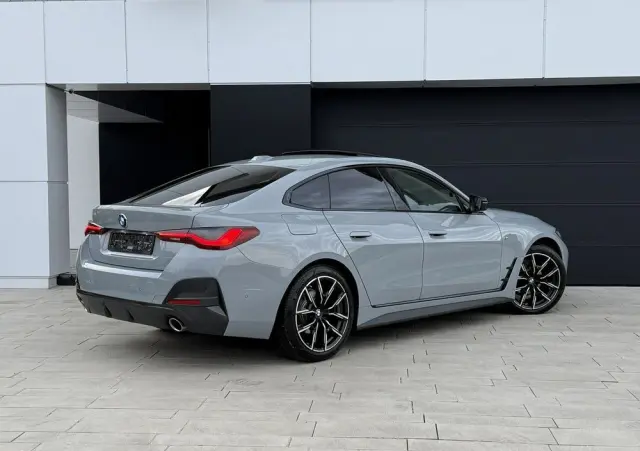 BMW Seria 4 420d xDrive Sport-Aut M Sport