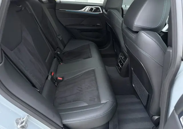 BMW Seria 4 420d xDrive Sport-Aut M Sport