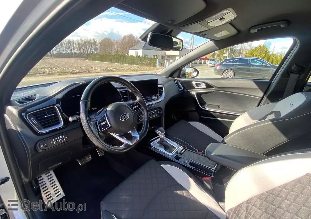 KIA Ceed 1.6 CRDi mHEV GT-Line