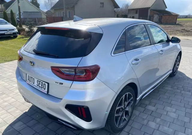 KIA Ceed 1.6 CRDi mHEV GT-Line