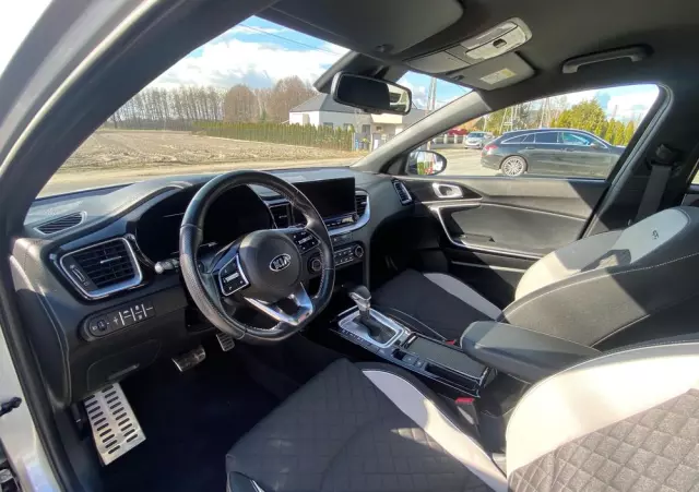 KIA Ceed 1.6 CRDi mHEV GT-Line