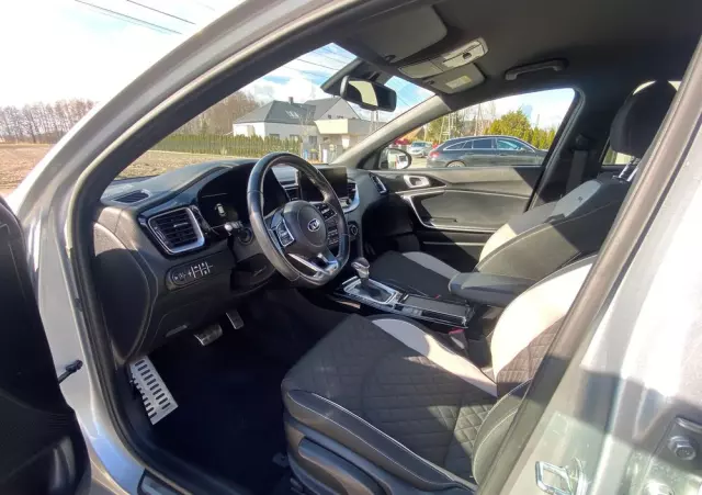 KIA Ceed 1.6 CRDi mHEV GT-Line