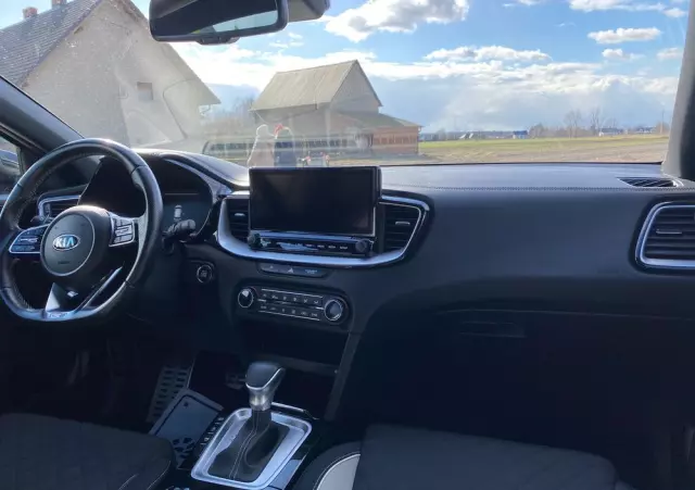 KIA Ceed 1.6 CRDi mHEV GT-Line