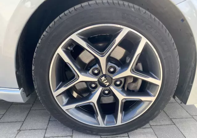 KIA Ceed 1.6 CRDi mHEV GT-Line