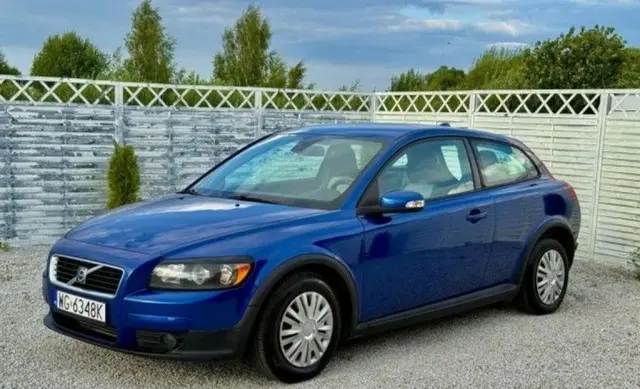 VOLVO C30 