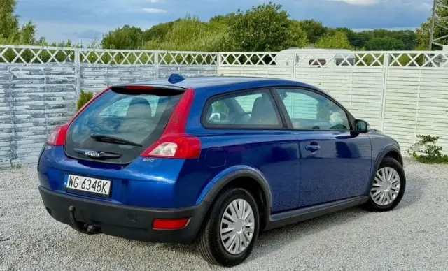 VOLVO C30 