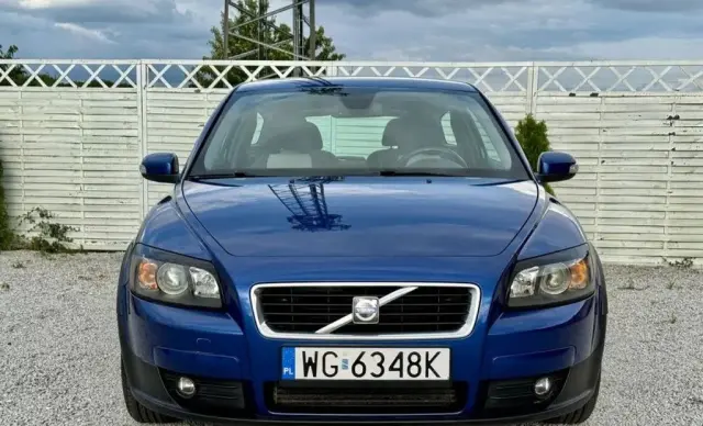 VOLVO C30 