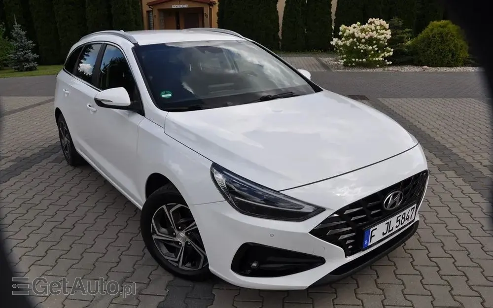 HYUNDAI I30 1.6 CRDI DCT Select