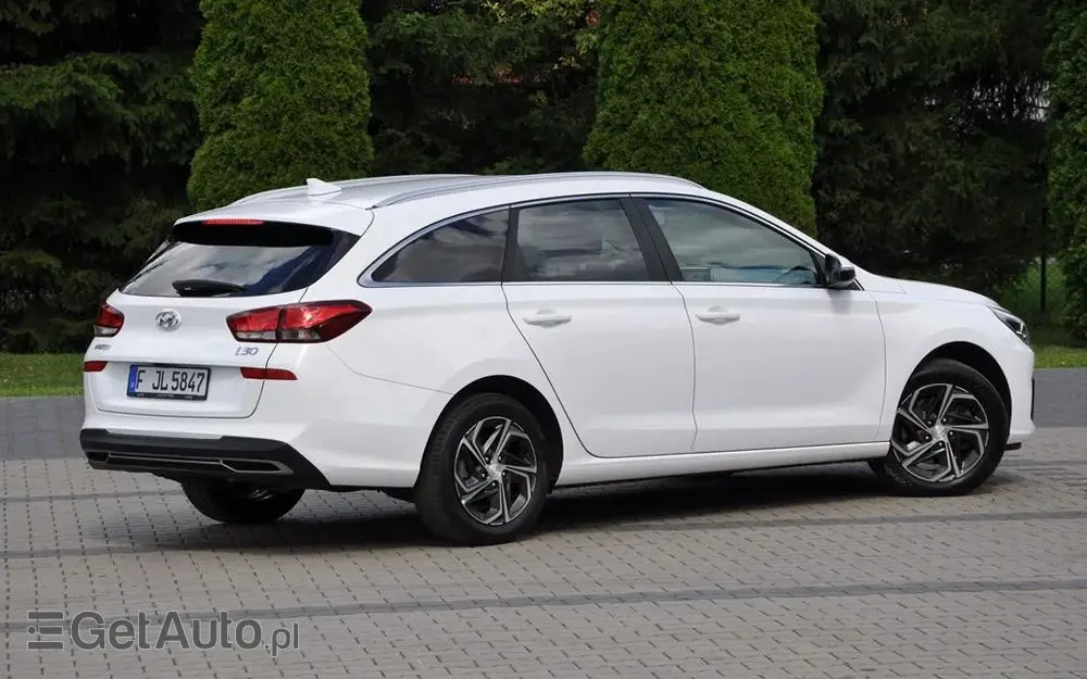 HYUNDAI I30 1.6 CRDI DCT Select