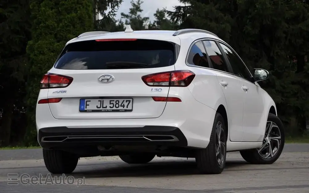 HYUNDAI I30 1.6 CRDI DCT Select