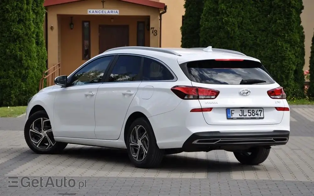 HYUNDAI I30 1.6 CRDI DCT Select