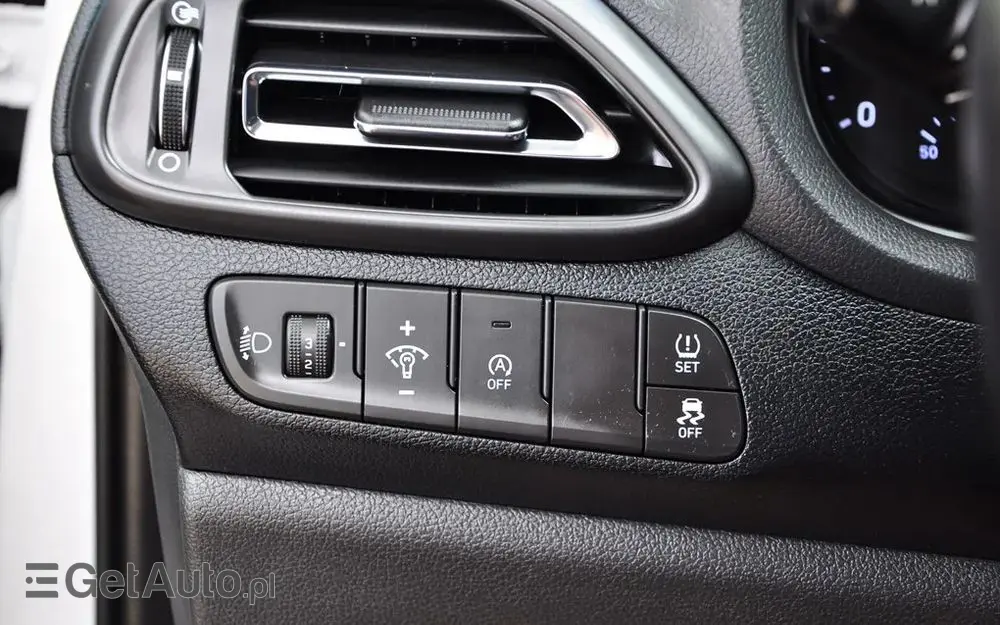 HYUNDAI I30 1.6 CRDI DCT Select