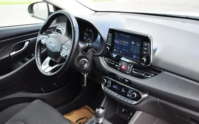 HYUNDAI I30 1.6 CRDI DCT Select