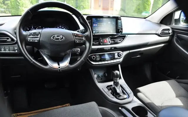 HYUNDAI I30 1.6 CRDI DCT Select