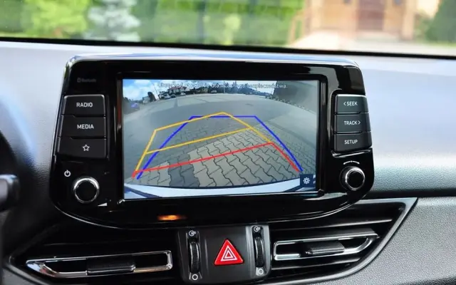 HYUNDAI I30 1.6 CRDI DCT Select