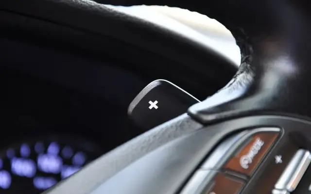 HYUNDAI I30 1.6 CRDI DCT Select