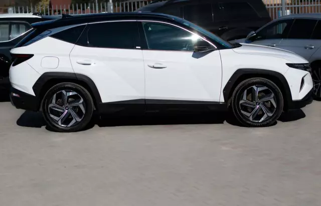 HYUNDAI Tucson 1.6 T-GDi Plug-in-Hybrid 4WD Prime