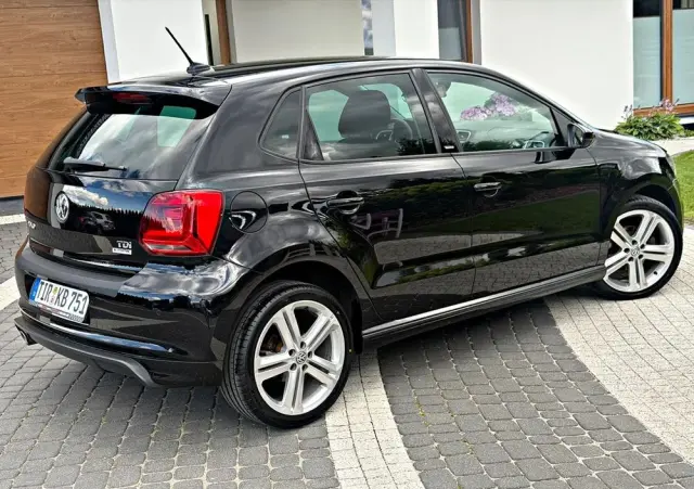 VOLKSWAGEN Polo 1.4 TDI Blue Motion Technology Allstar