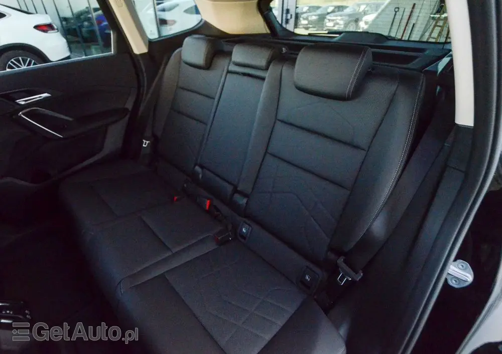 BMW IX1 XDrive30 66.5kWh