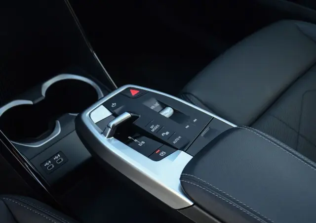 BMW IX1 XDrive30 66.5kWh