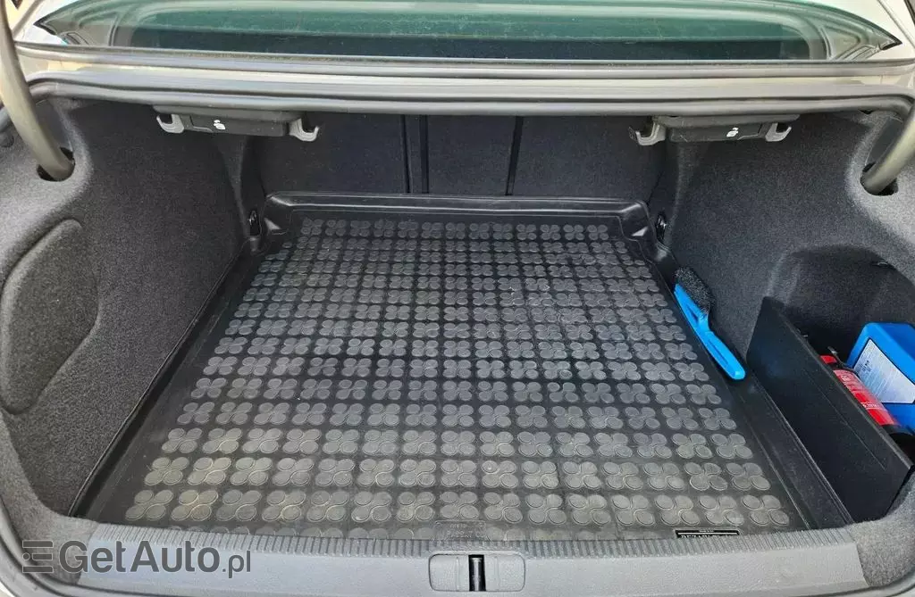 VOLKSWAGEN Passat CC 1.8 TSI (160 KM)