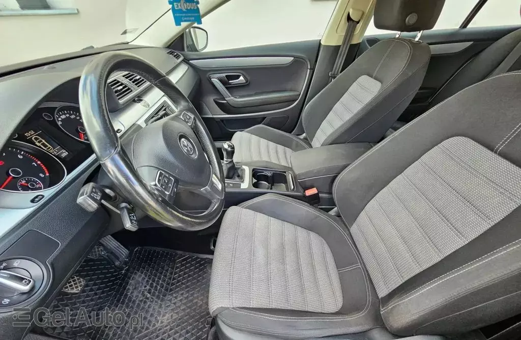 VOLKSWAGEN Passat CC 1.8 TSI (160 KM)