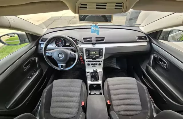 VOLKSWAGEN Passat CC 1.8 TSI (160 KM)