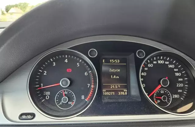 VOLKSWAGEN Passat CC 1.8 TSI (160 KM)