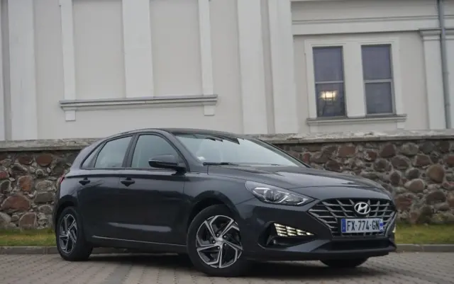 HYUNDAI I30 1.6 CRDI Select