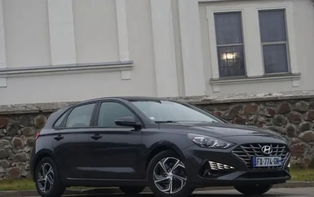 HYUNDAI I30 1.6 CRDI Select