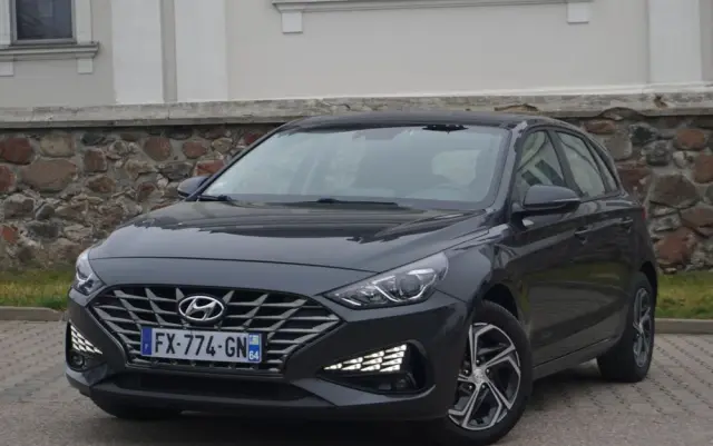HYUNDAI I30 1.6 CRDI Select