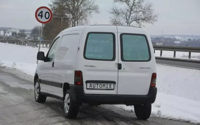 PEUGEOT Partner 