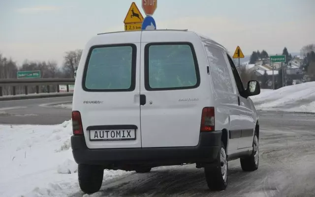 PEUGEOT Partner 