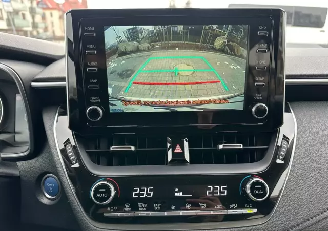 TOYOTA Corolla 1.8 Hybrid Comfort