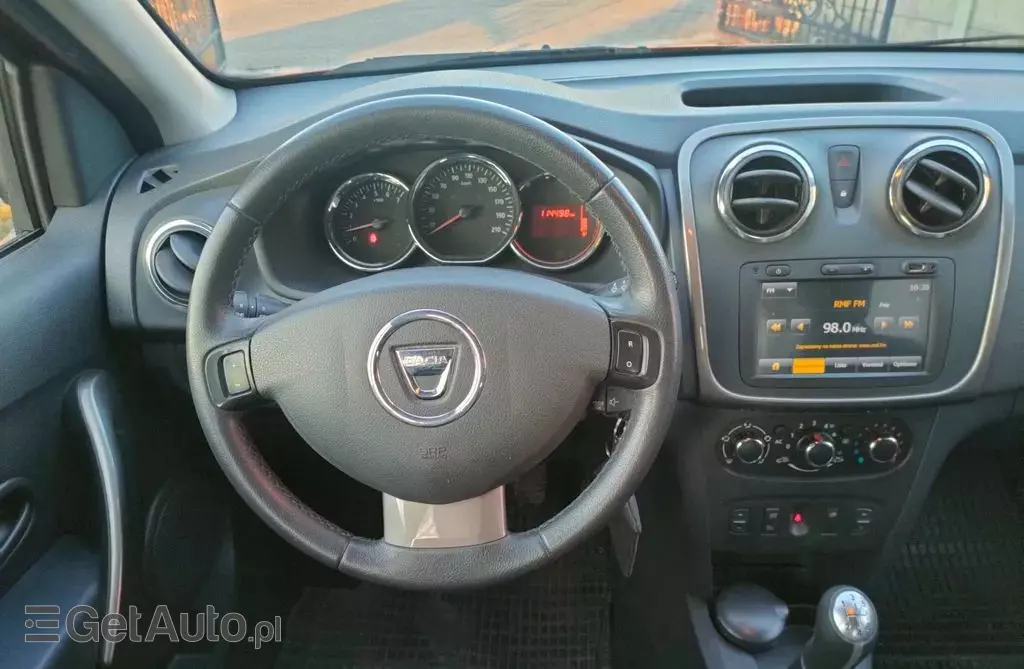 DACIA Sandero 