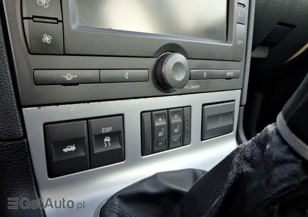 FORD Mondeo V6 ST 220