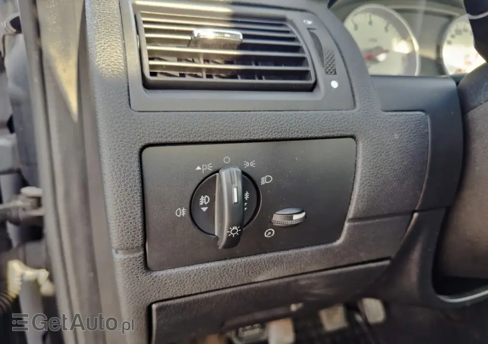 FORD Mondeo V6 ST 220