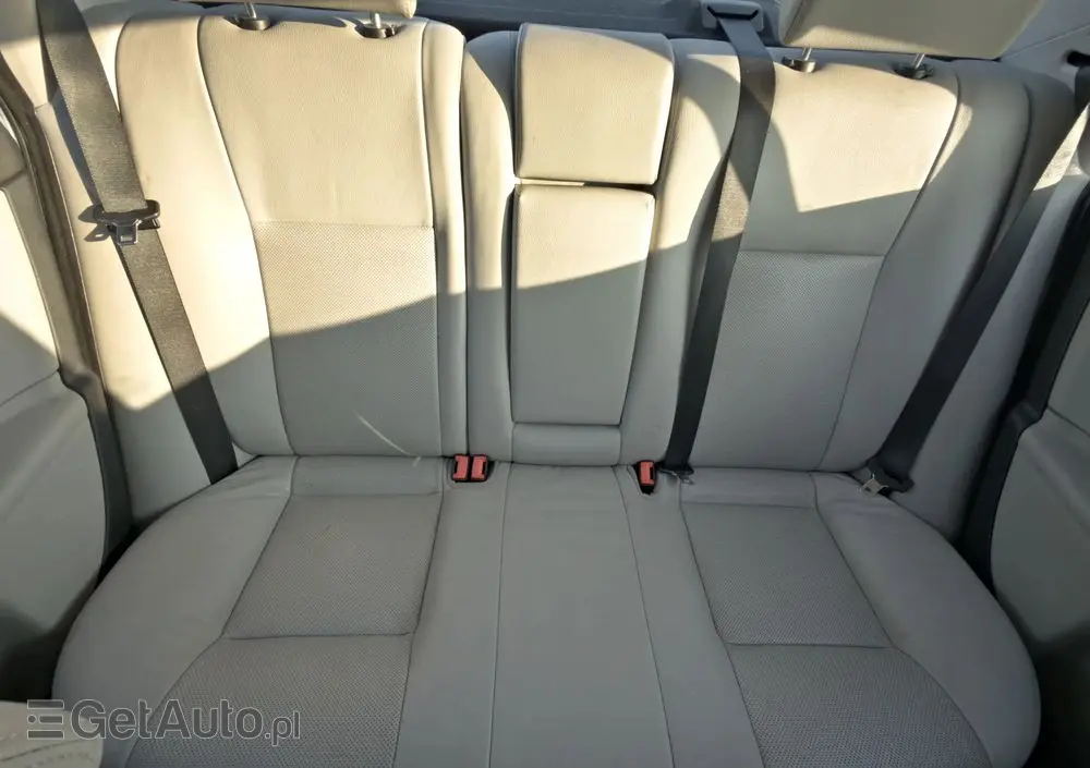 FORD Mondeo V6 ST 220