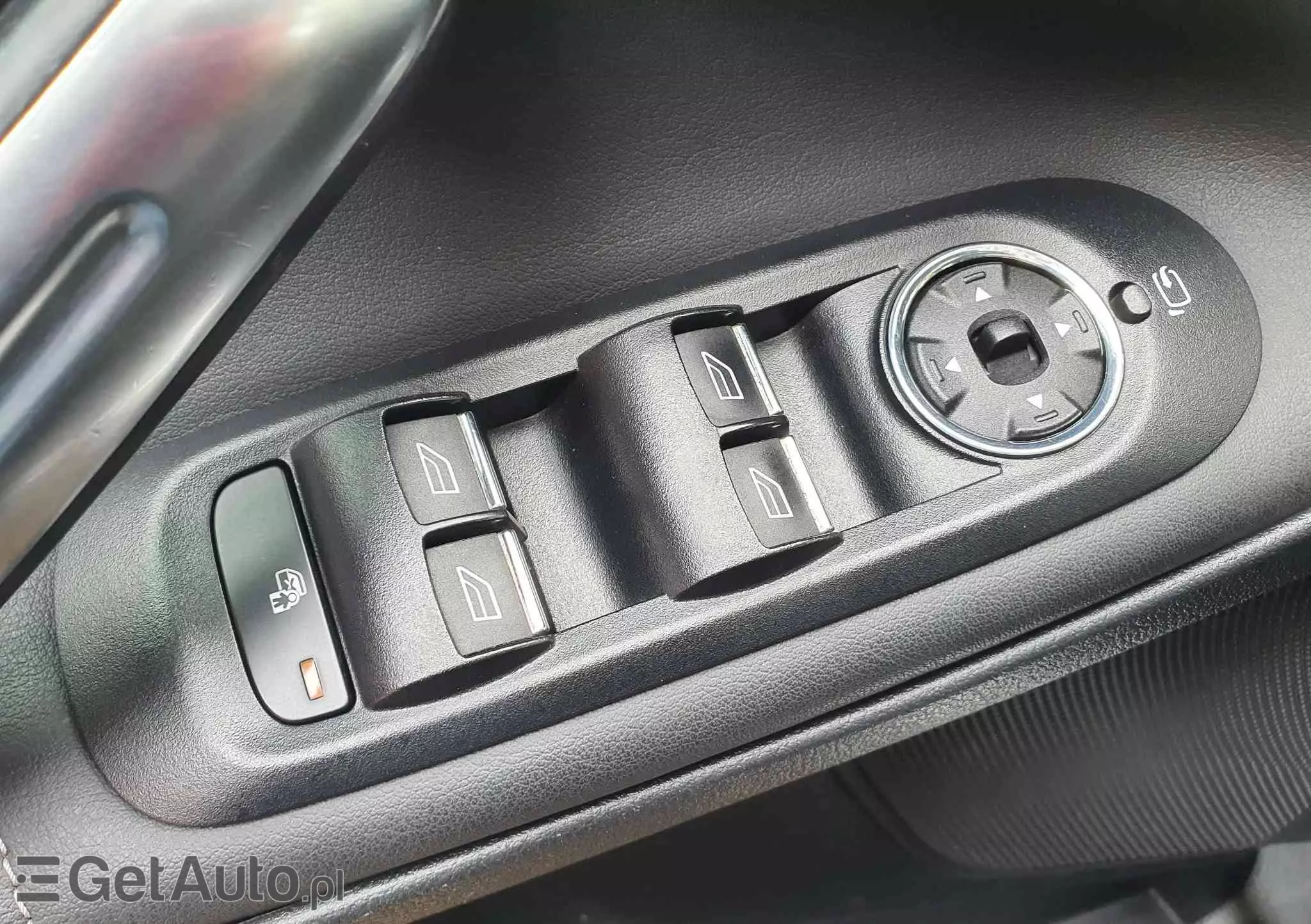 FORD S-Max 2.0 TDCi DPF Titanium