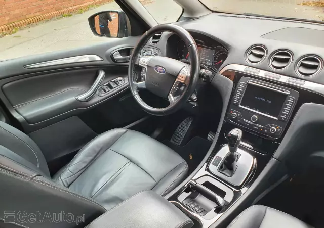 FORD S-Max 2.0 TDCi DPF Titanium