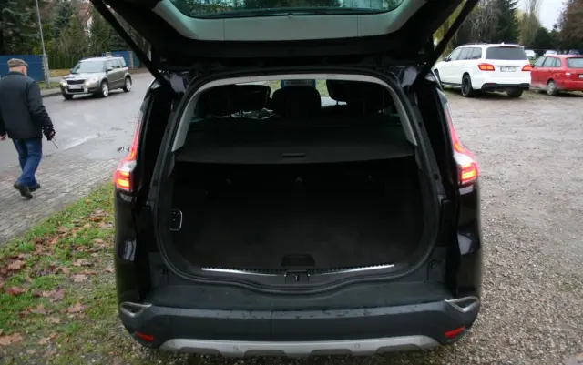 RENAULT Espace Energy dCi 160 EDC Initiale Paris