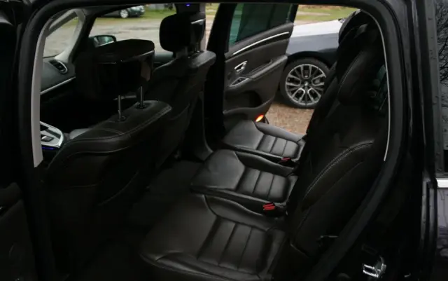 RENAULT Espace Energy dCi 160 EDC Initiale Paris