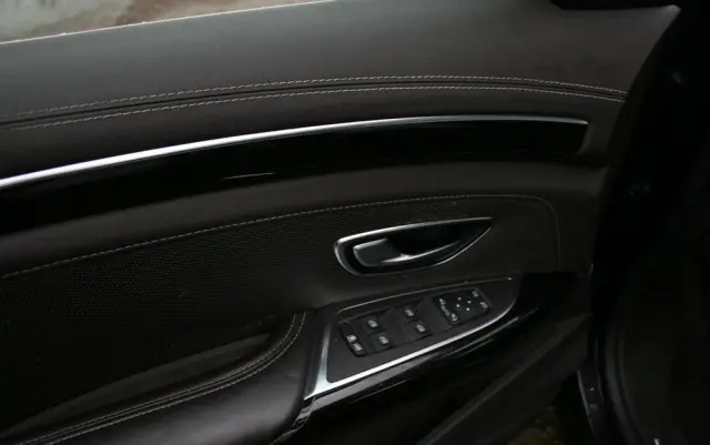 RENAULT Espace Energy dCi 160 EDC Initiale Paris