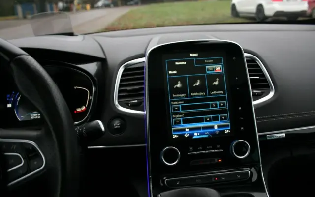 RENAULT Espace Energy dCi 160 EDC Initiale Paris