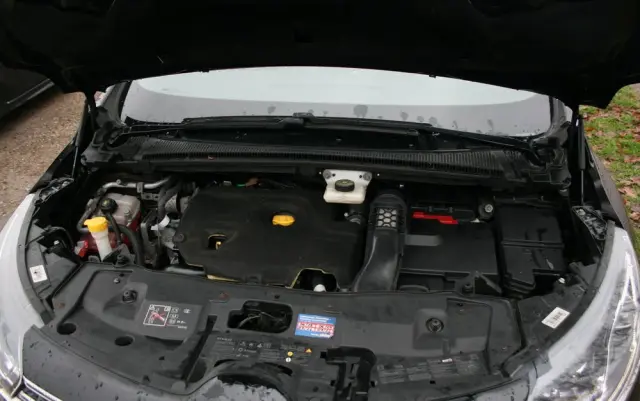 RENAULT Espace Energy dCi 160 EDC Initiale Paris