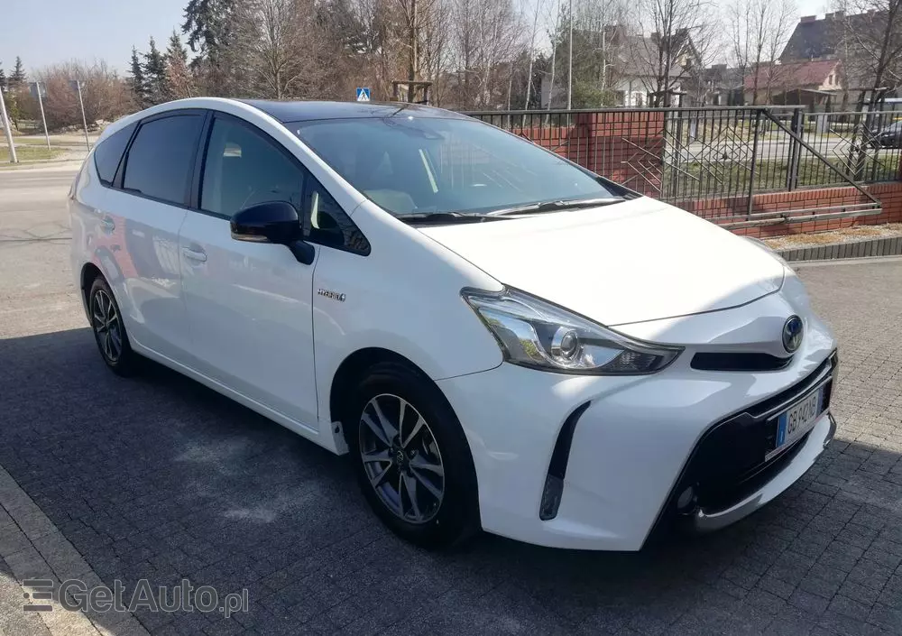 TOYOTA Prius+ 